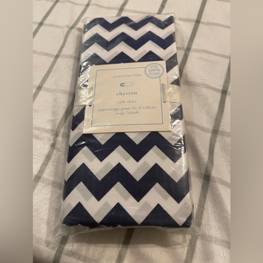 Pottery Barn‎ kids navy and white chevron crib skirt